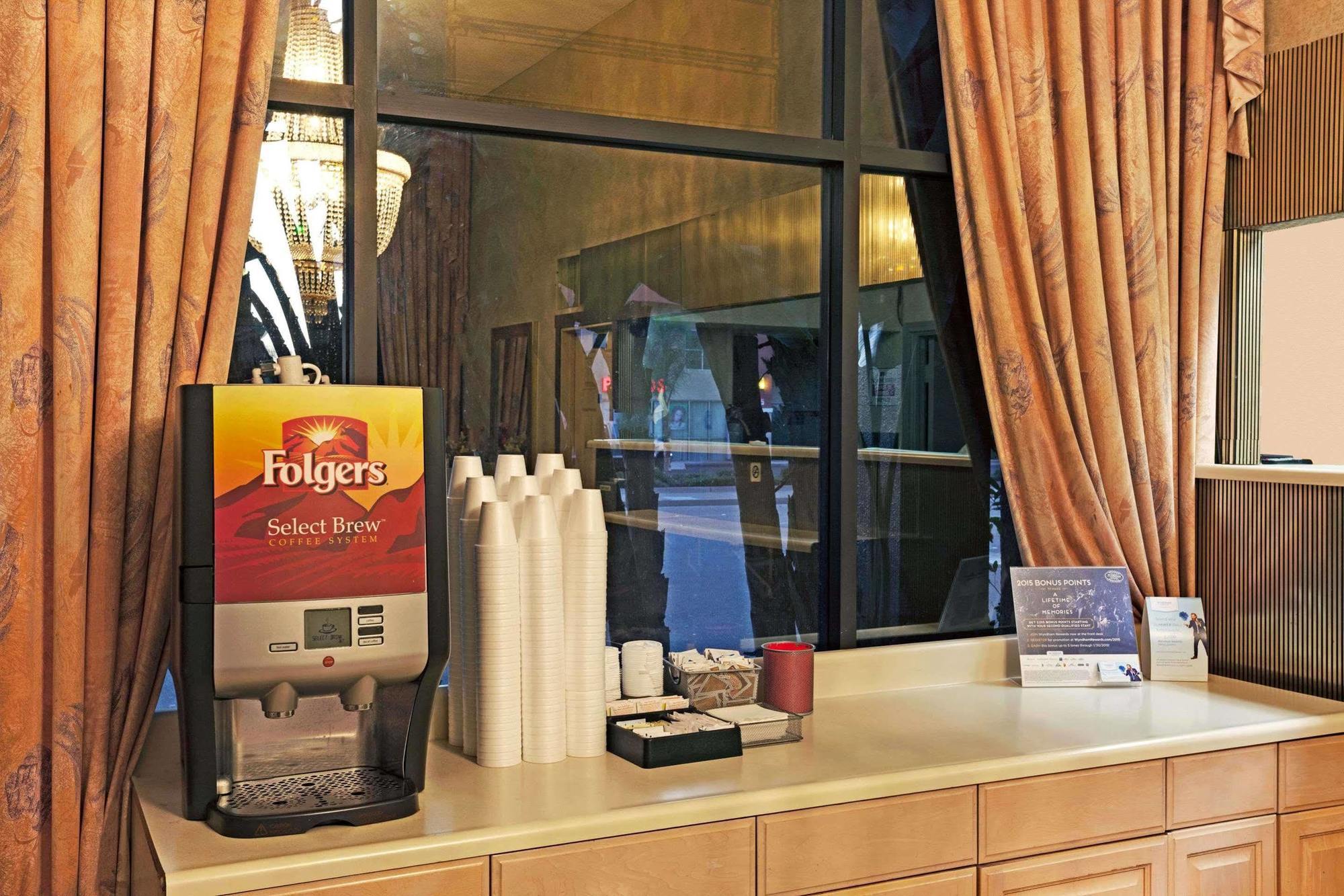 Buena Park Inn Ngoại thất bức ảnh